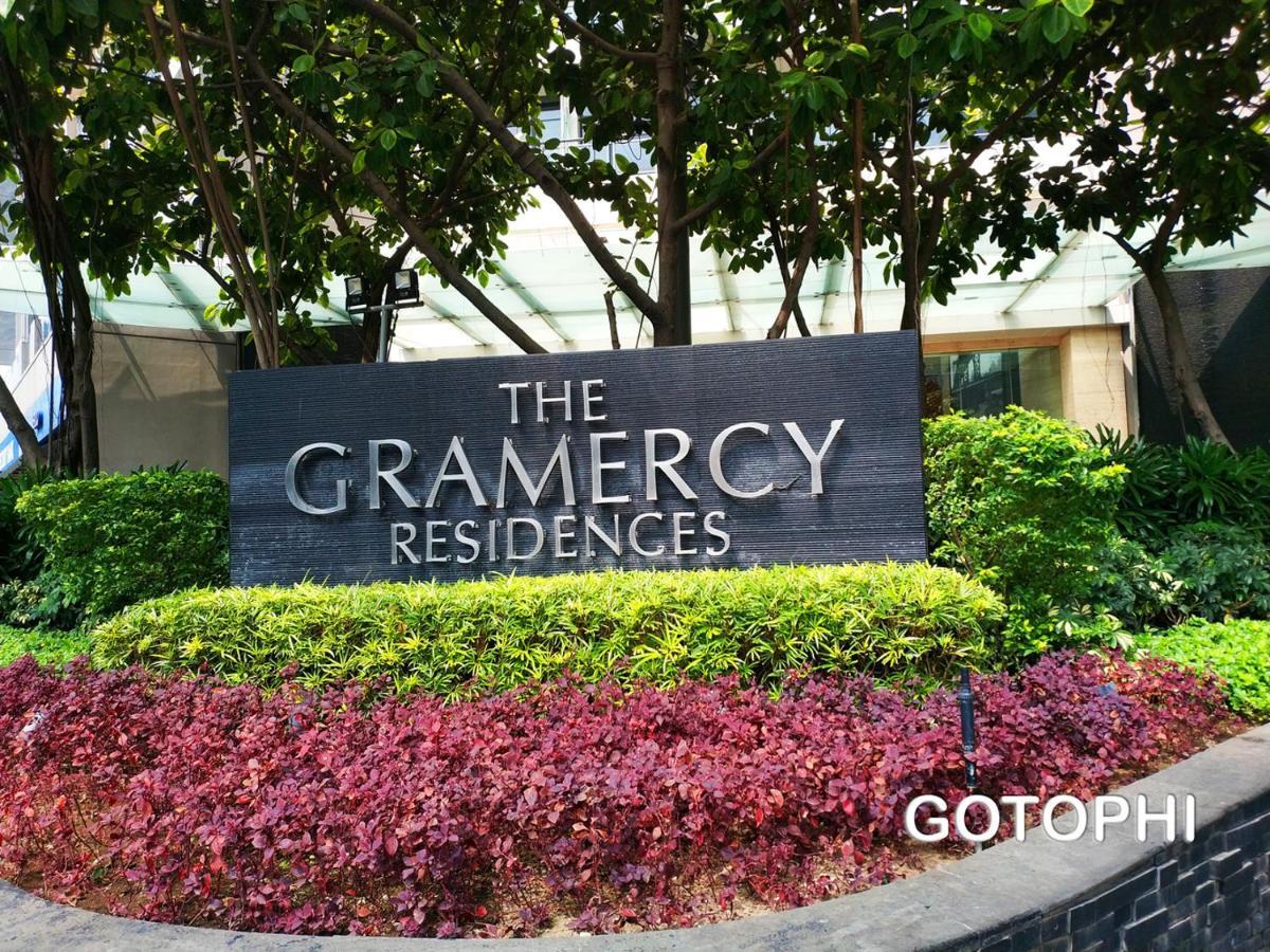 The Gramercy Residences Manila Esterno foto