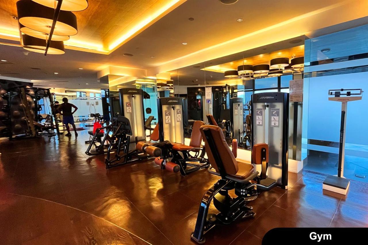 The Gramercy Residences Manila Esterno foto