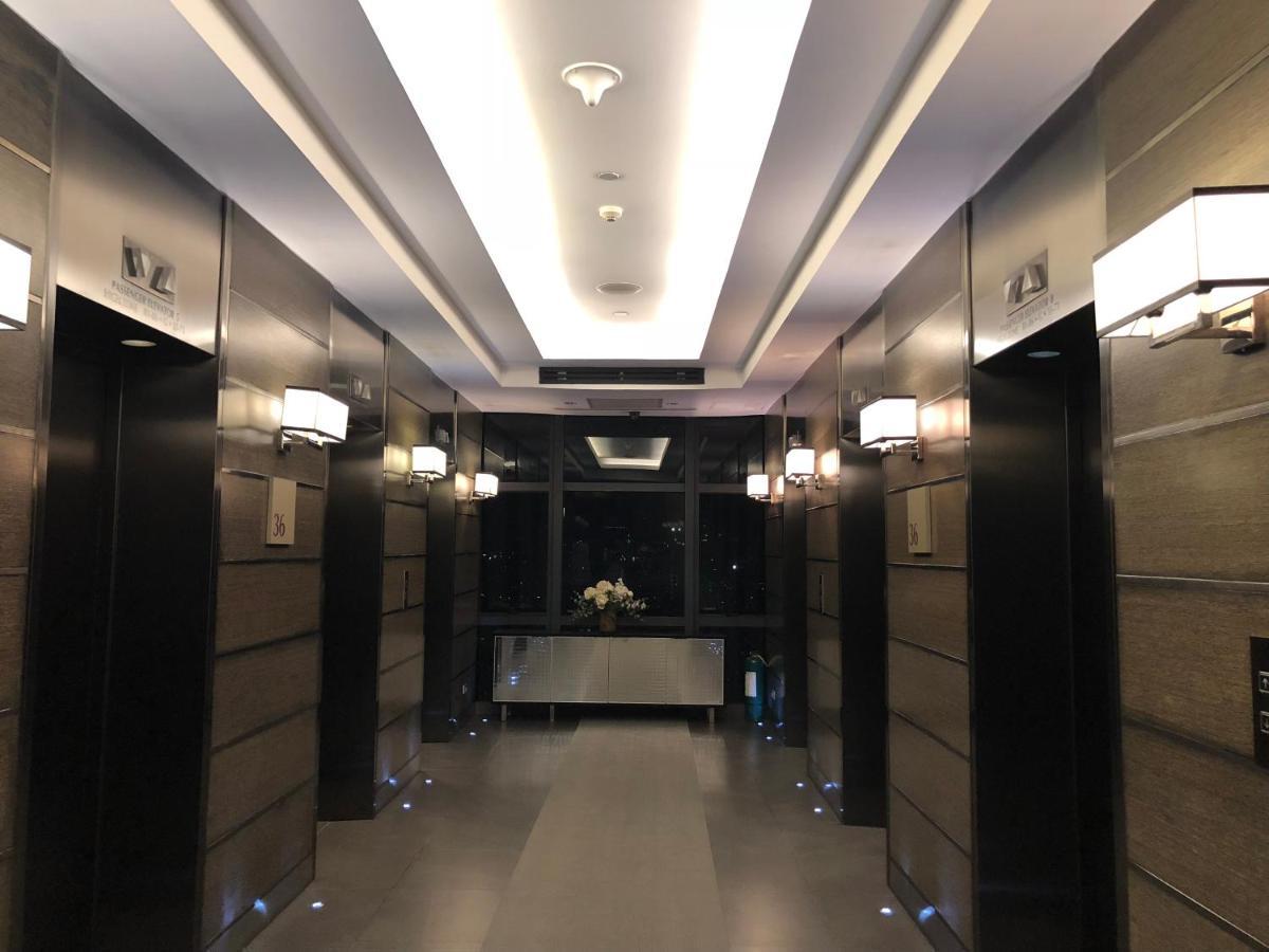 The Gramercy Residences Manila Esterno foto
