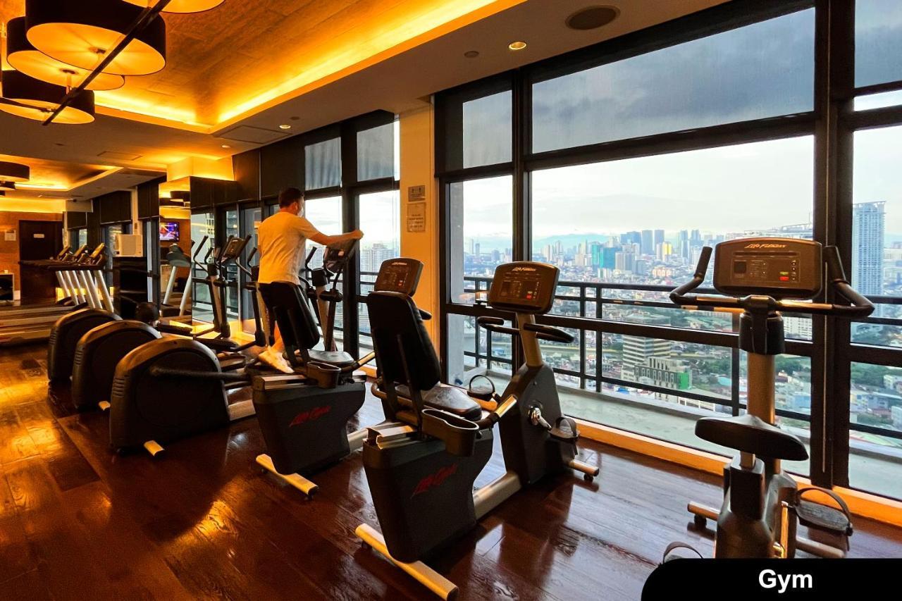 The Gramercy Residences Manila Esterno foto