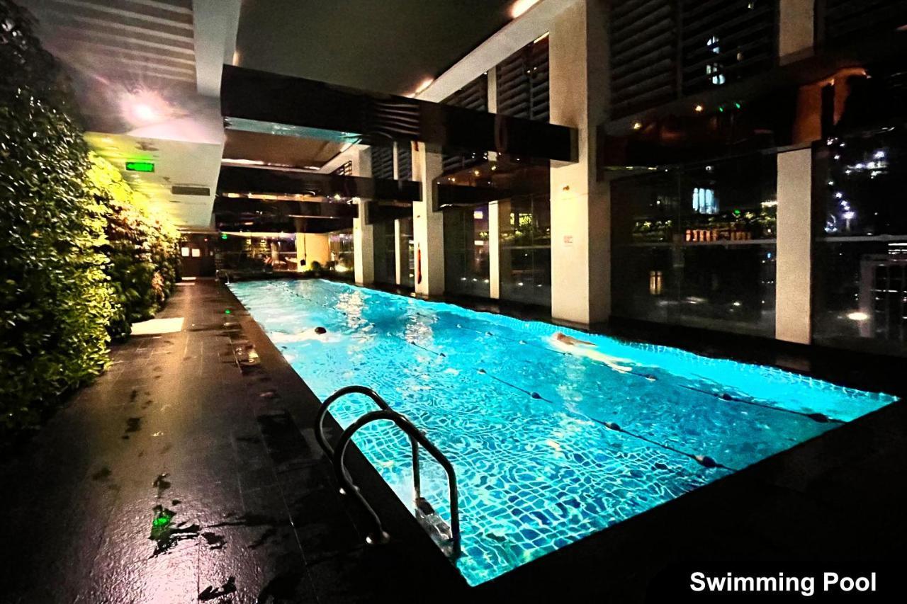 The Gramercy Residences Manila Esterno foto